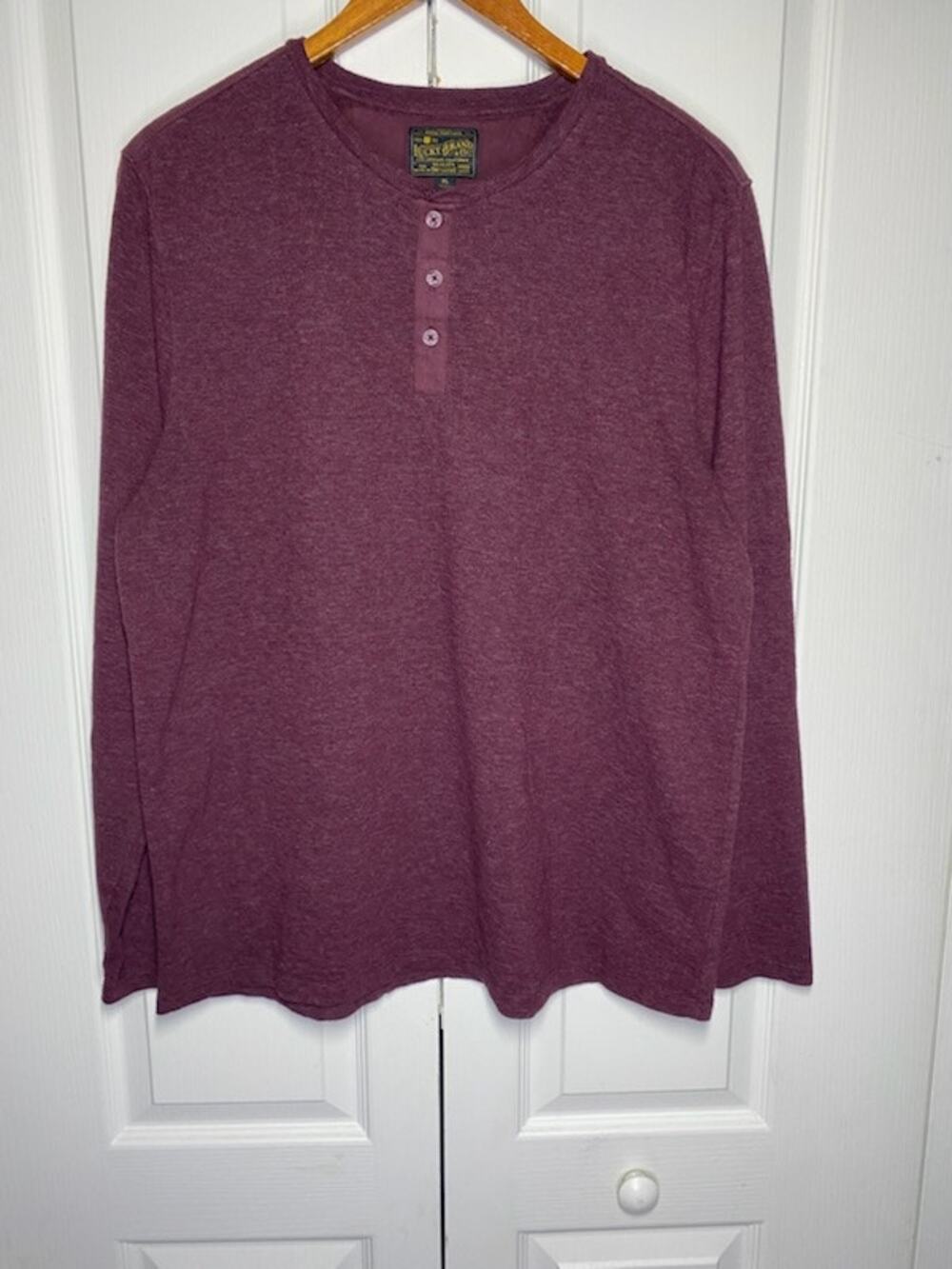 Lucky Brand Men’s Maroon Waffle Knit Henley Shirt XL Long Sleeve 3‑Button